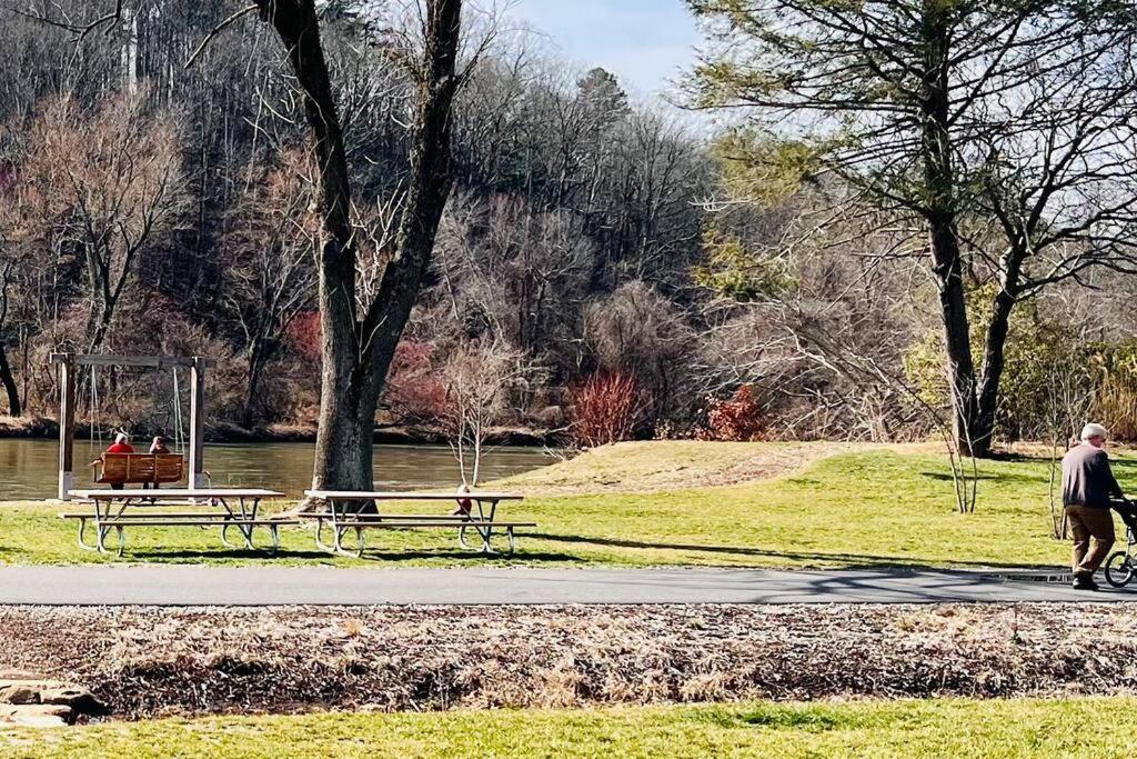 French Broad Overlook 阿什维尔 外观 照片